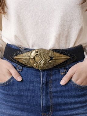 Vtg Motion East USA Black Stretch Belt Medieval Arrowhead Latch Buckle Womens M